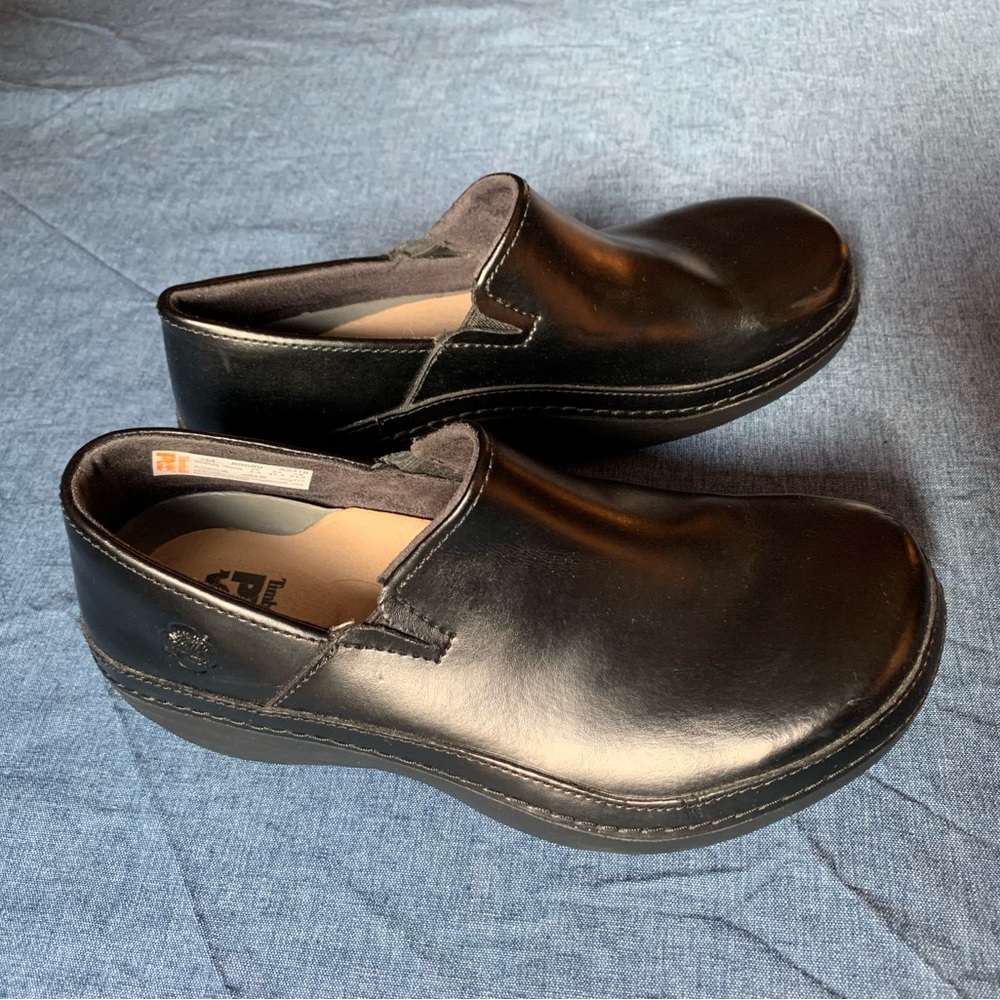 LIKE NEW! Timberland pro black clogs W7